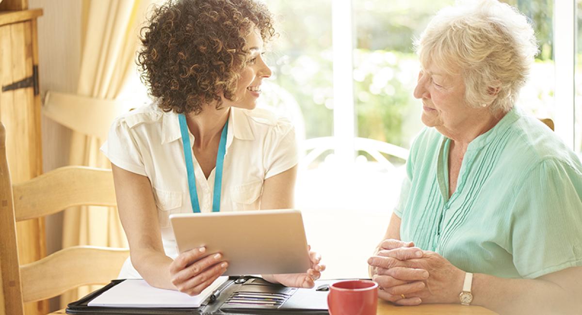 Community nurses often shape patient participation in nursing documentation by verbal communication