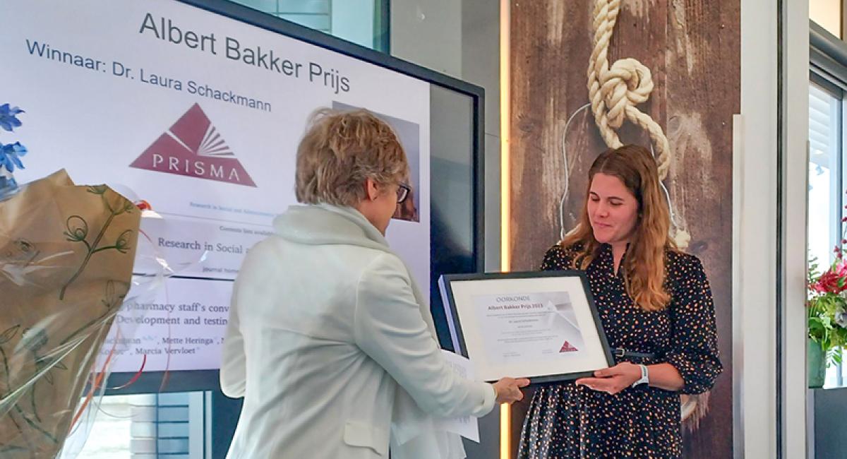 Albert Bakker Prijs voor innovatief farmaceutisch praktijkonderzoek naar Nivel-onderzoeker Laura Schackmann